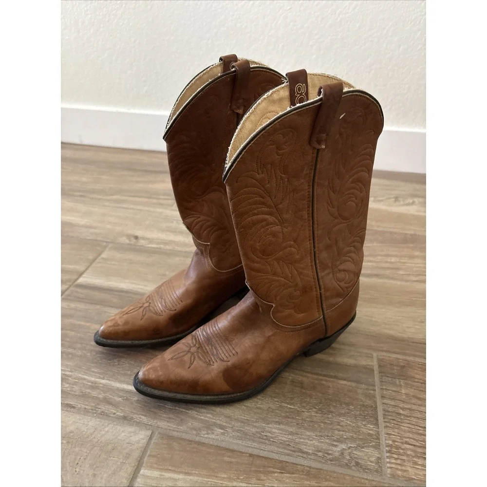 Acme Brown Leather Dingo Boots Circa 1980s Made In USA 8.5m Collector's Item Men
